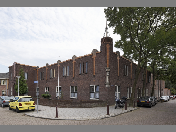 Fraterhuis, nu huisvesting arbeidsmigranten, Tilburg